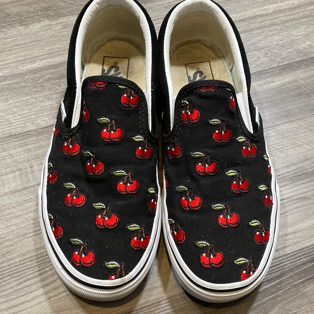 Vans slide on shoes